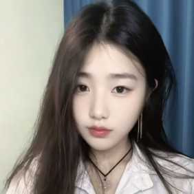 海珠00后天然C杯  - 杏子