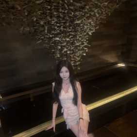 白云03年小妹背着男友下海兼职--饭饭